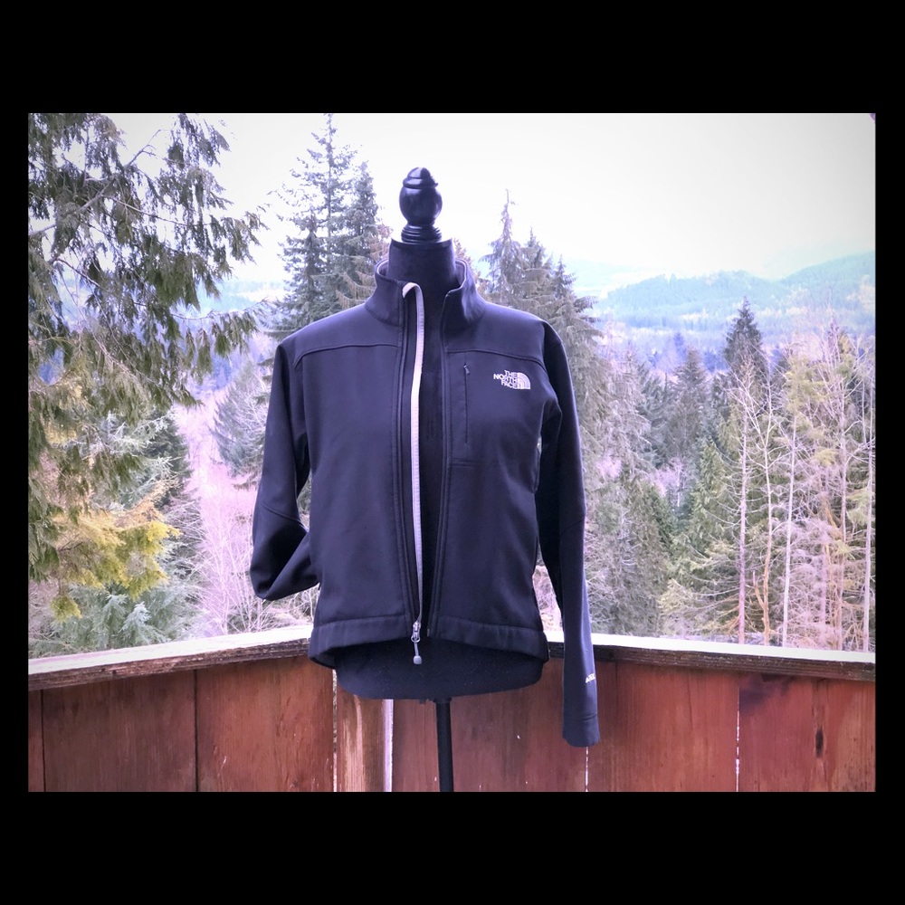 The North Face Apex jacket in Black